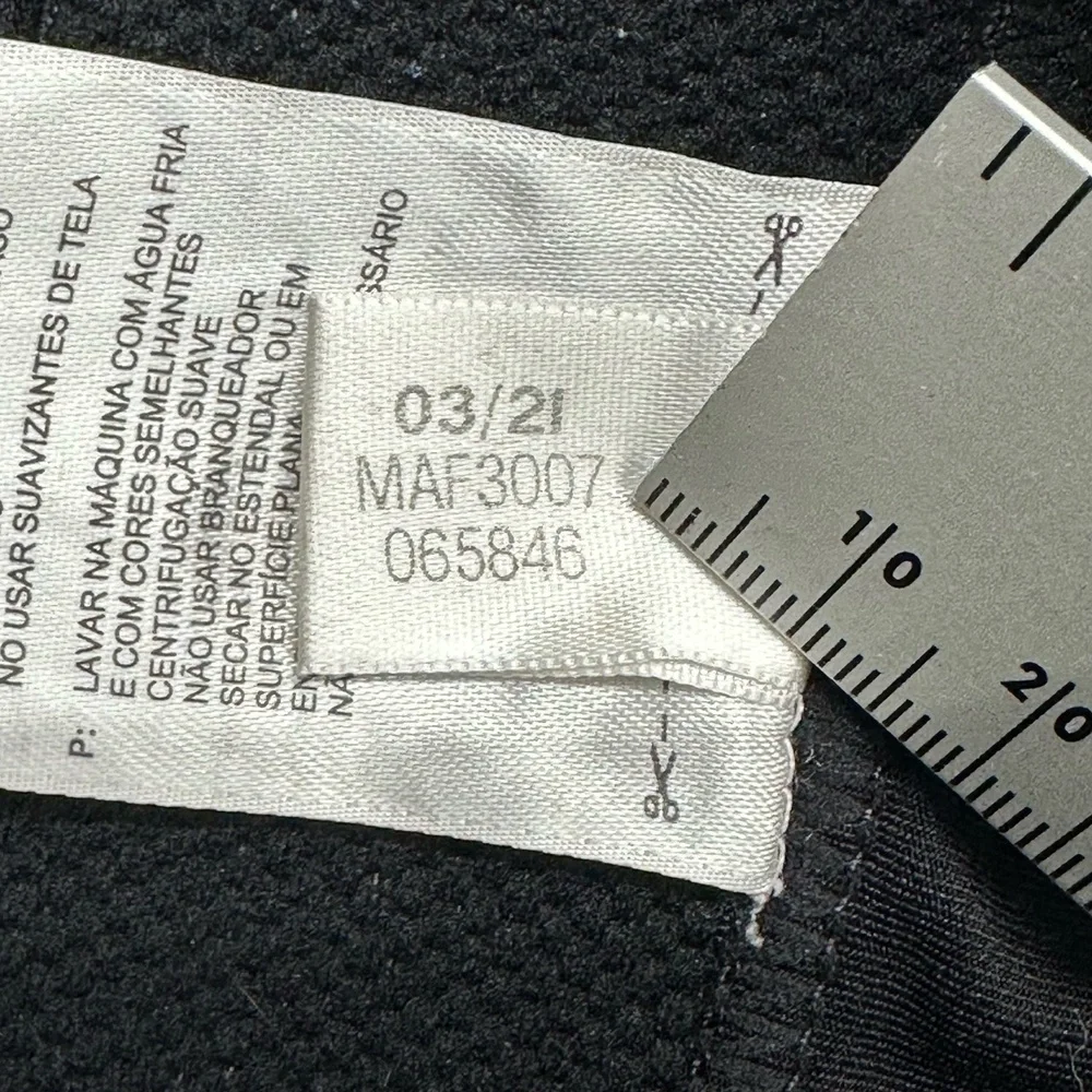 ADIDAS MAF3007‎ Mens Large Black Techfit 5-Pad Integrated Compression Shorts